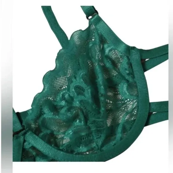 0416 Elegant Green Lace Lingerie Set