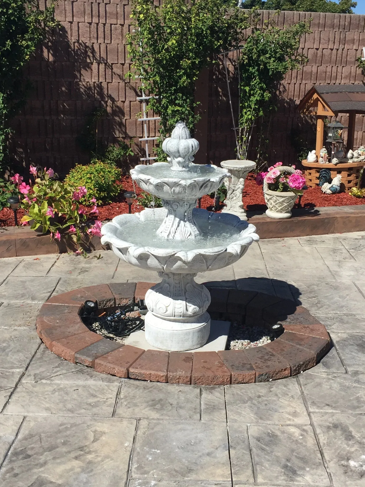 2 Tier Leaf Fountain