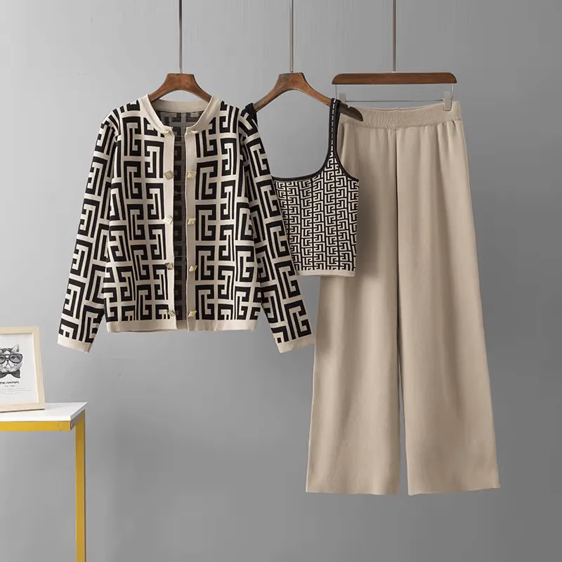 Avery™ - Chic Retro Maze Plaid O-Collar Suit Set