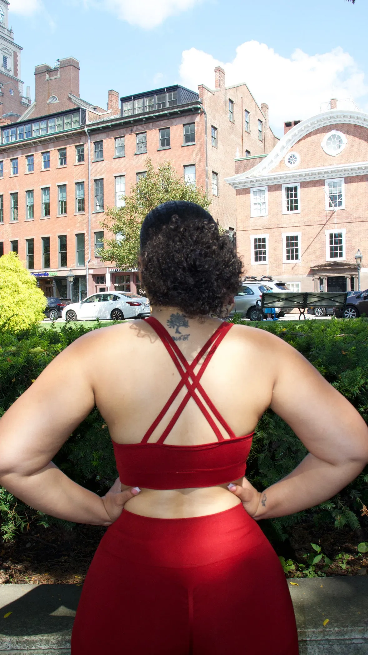 Ayanna Criss -Cross Seamless Sports Bra in Burgundy
