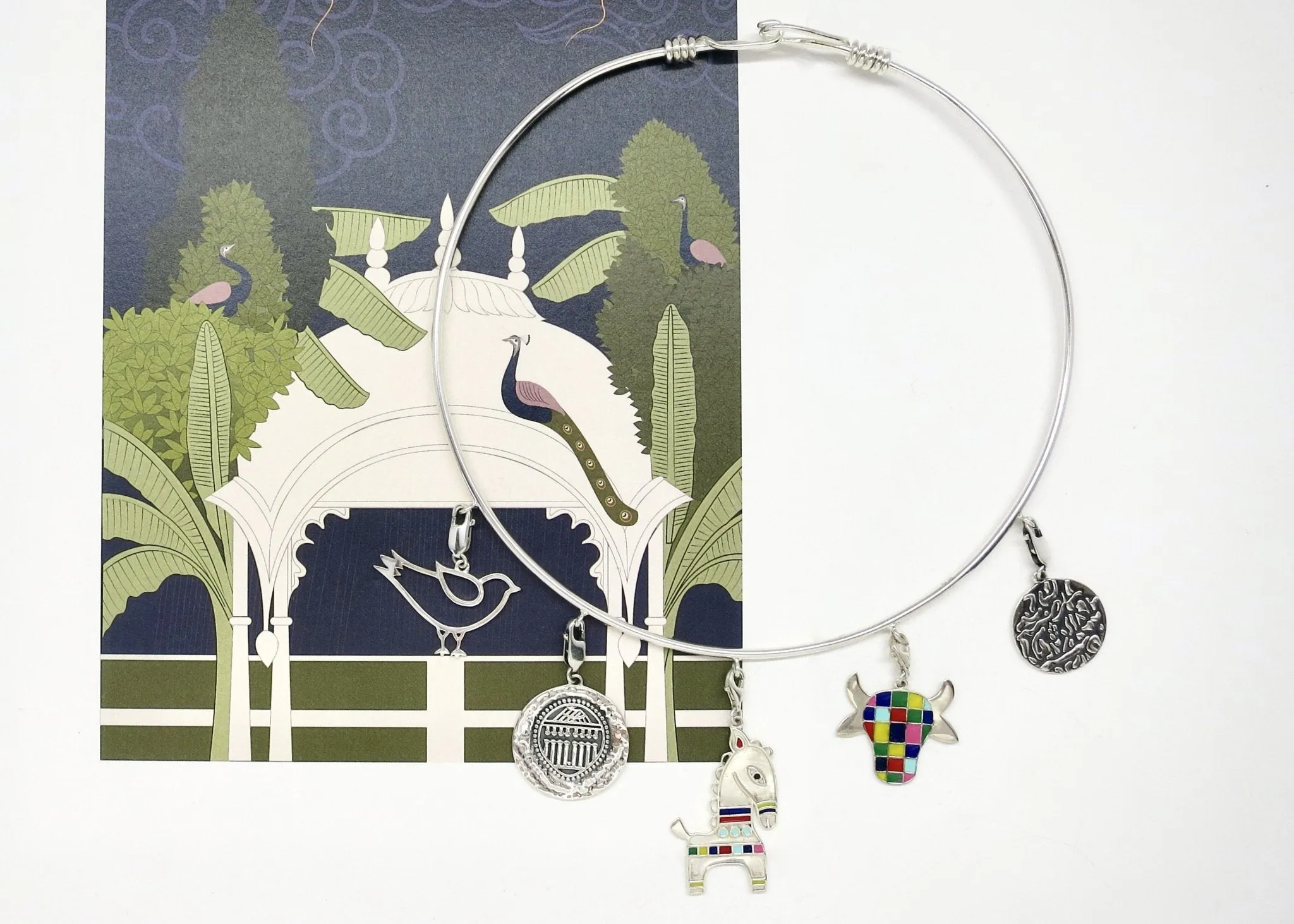 Charm neck-ring ('hasli')