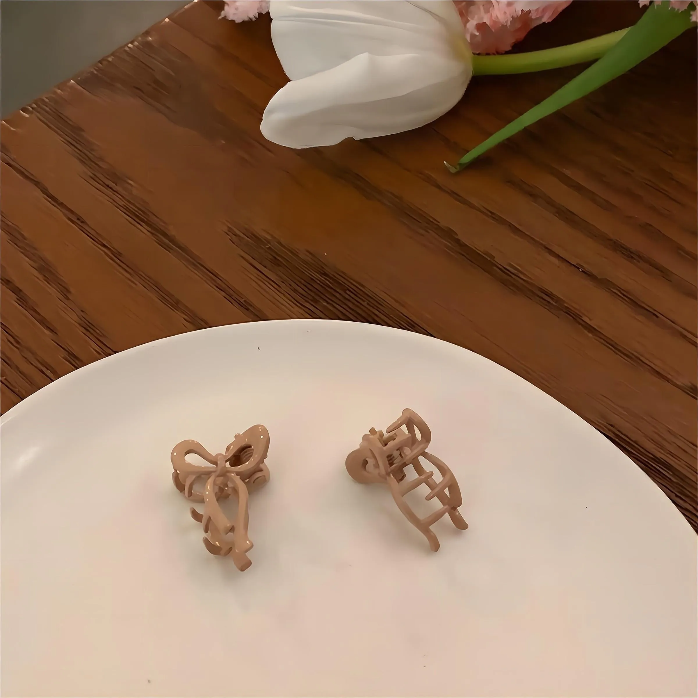 Chic 2 Pieces Enamel Ribbon Bowknot Hair Clips Set