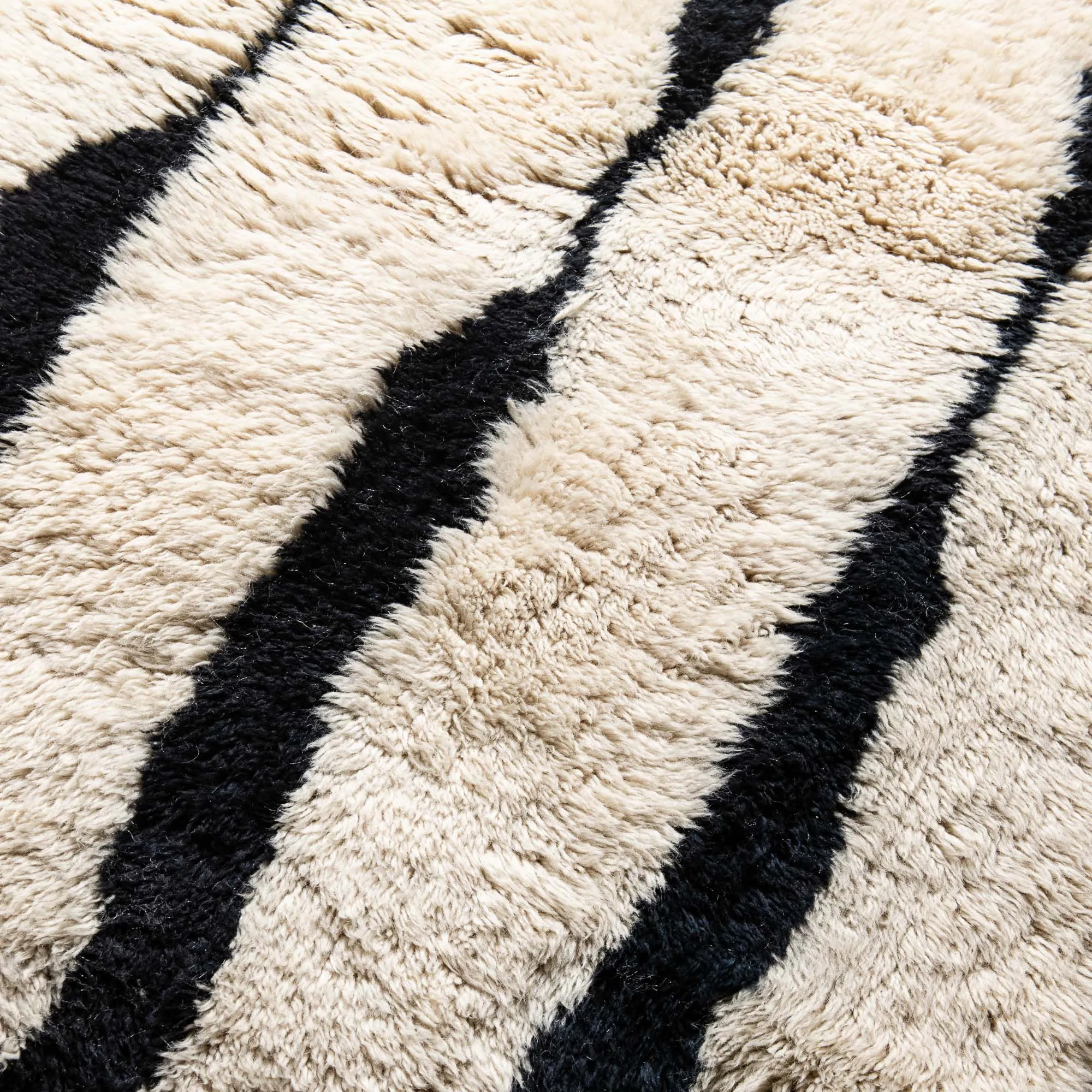 Elegant Rhythm - Luxury Shag Moroccan Runner Rug