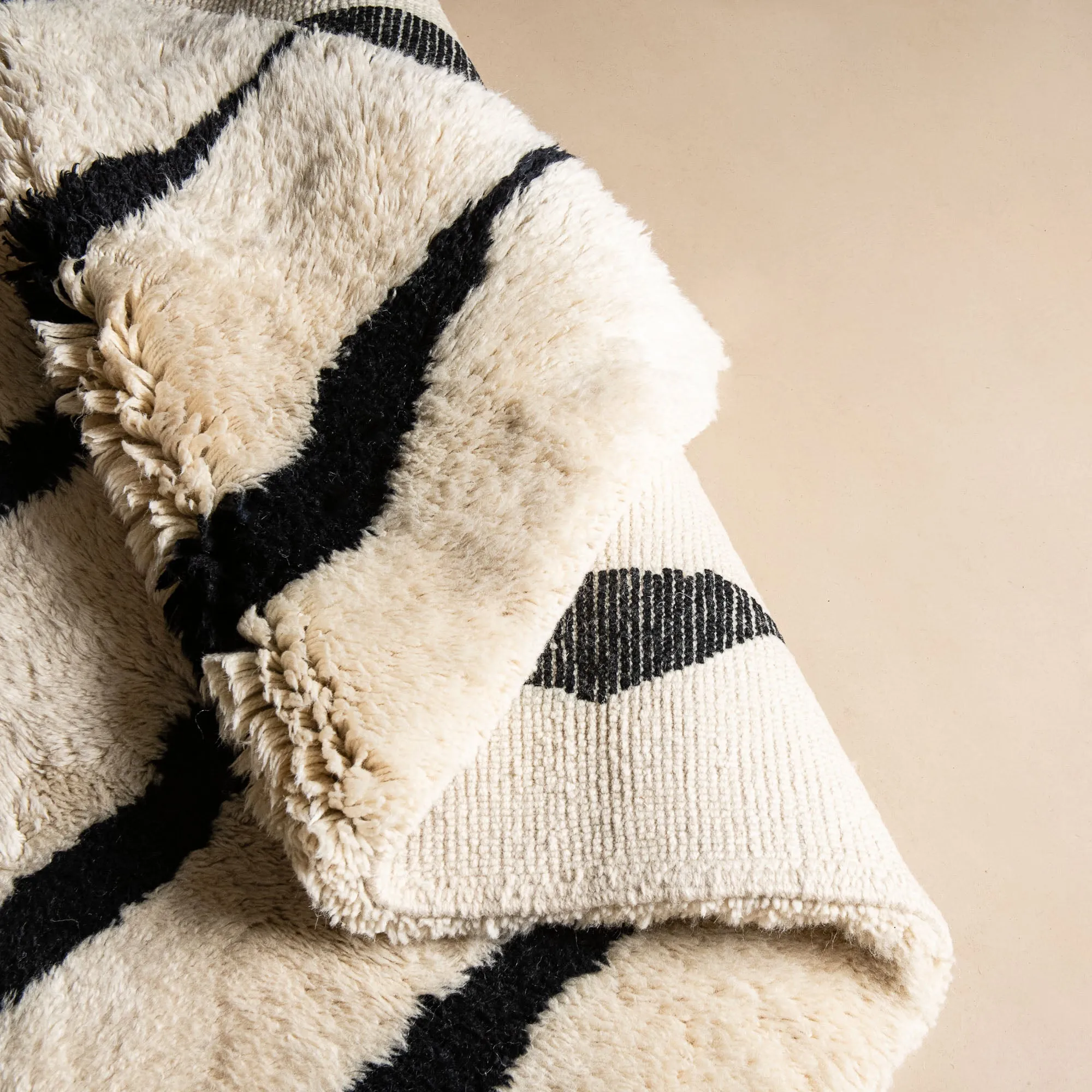 Elegant Rhythm - Luxury Shag Moroccan Runner Rug