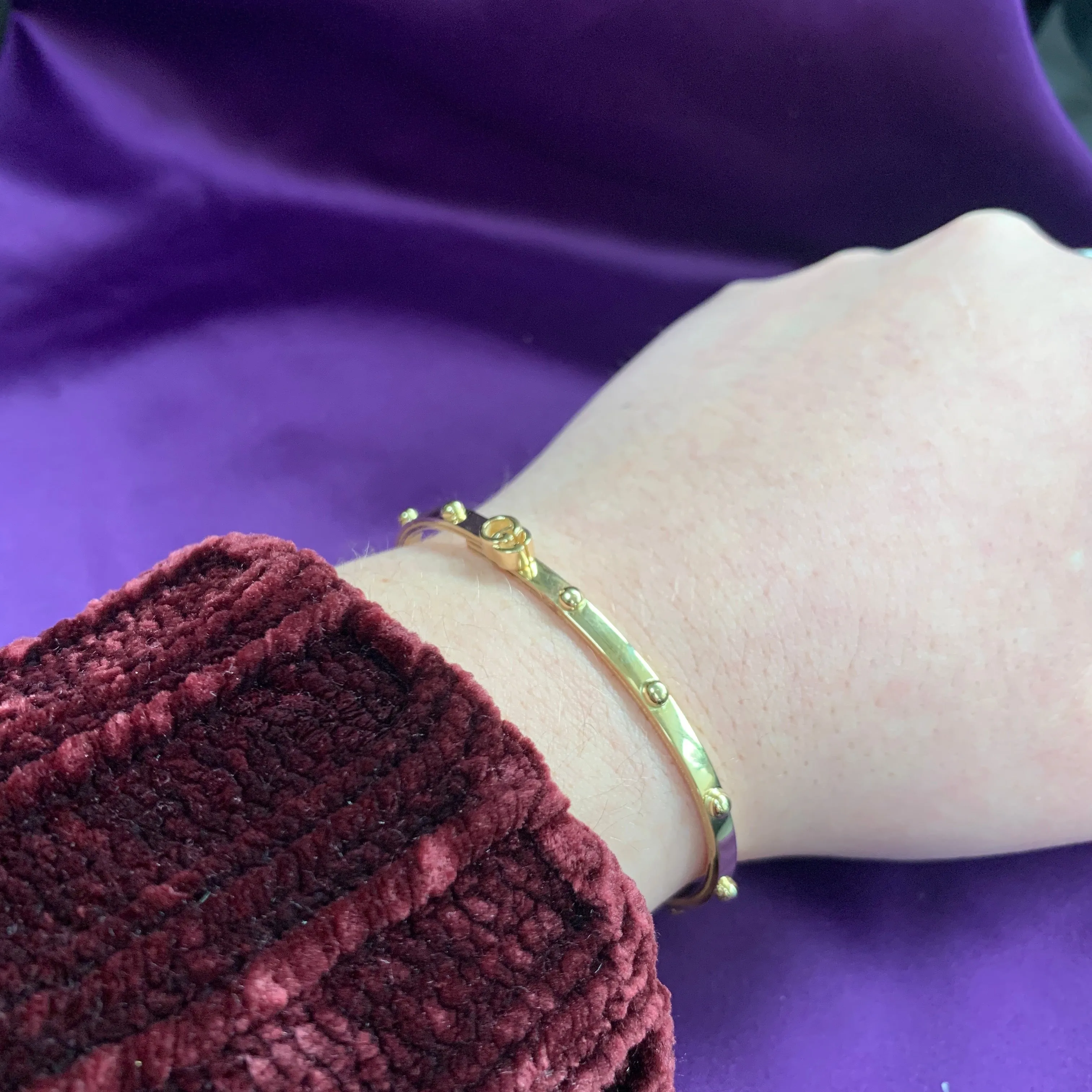 Gucci GG Running Bangle In 18K Yellow Gold