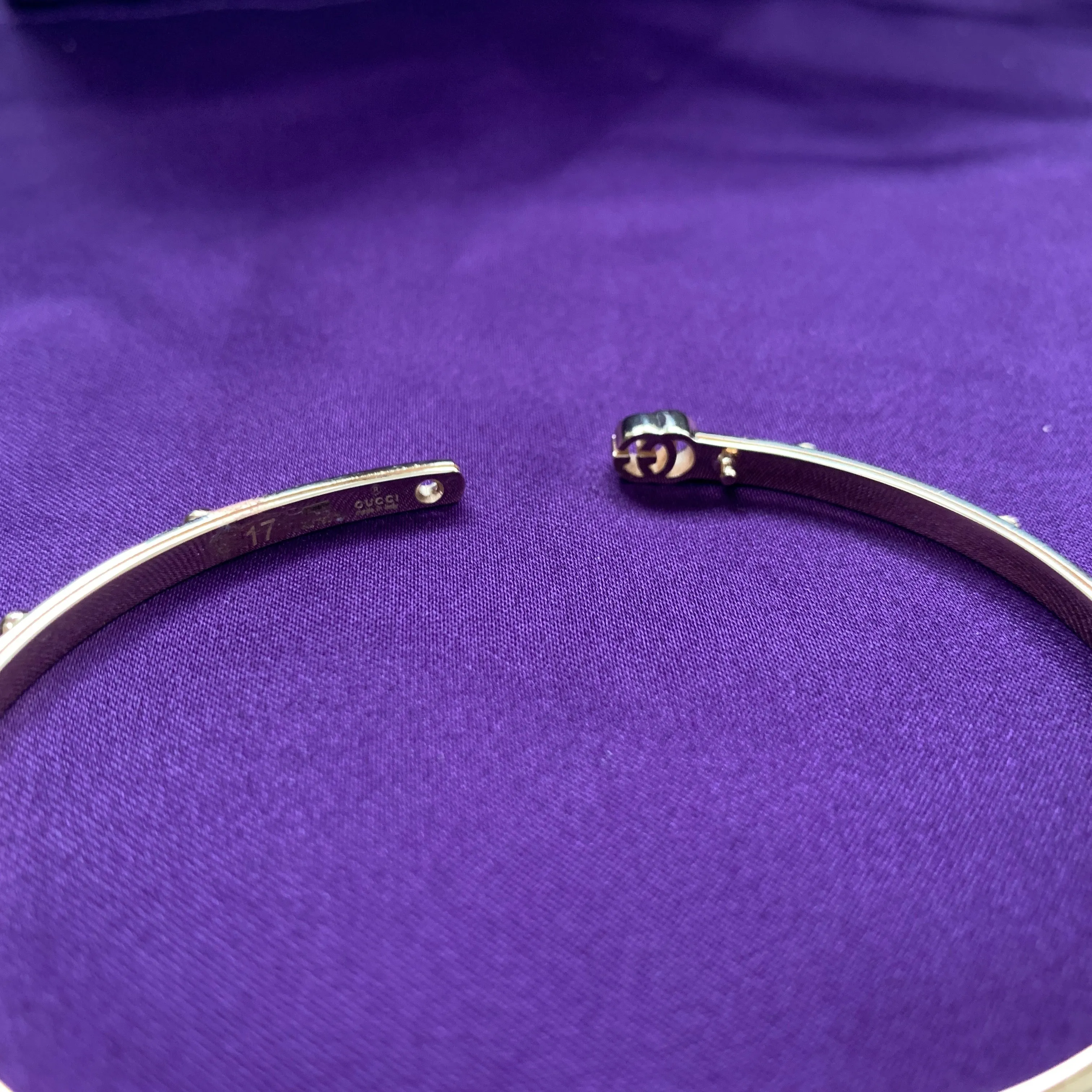 Gucci GG Running Bangle In 18K Yellow Gold