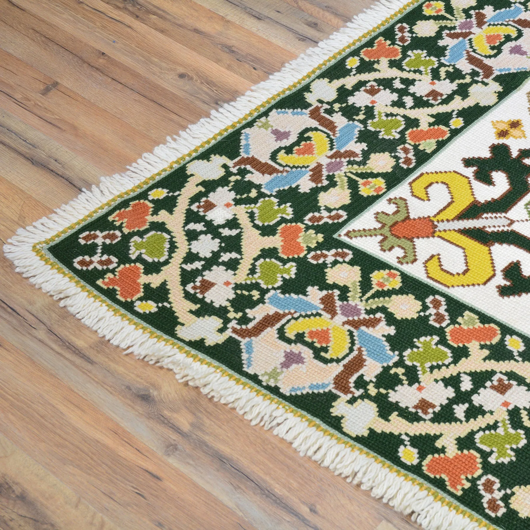 Hand-Woven Needle Point Portugal Sumak Handmade Wool Kilim (Size 9.4 X 13.0) Cwral-10500
