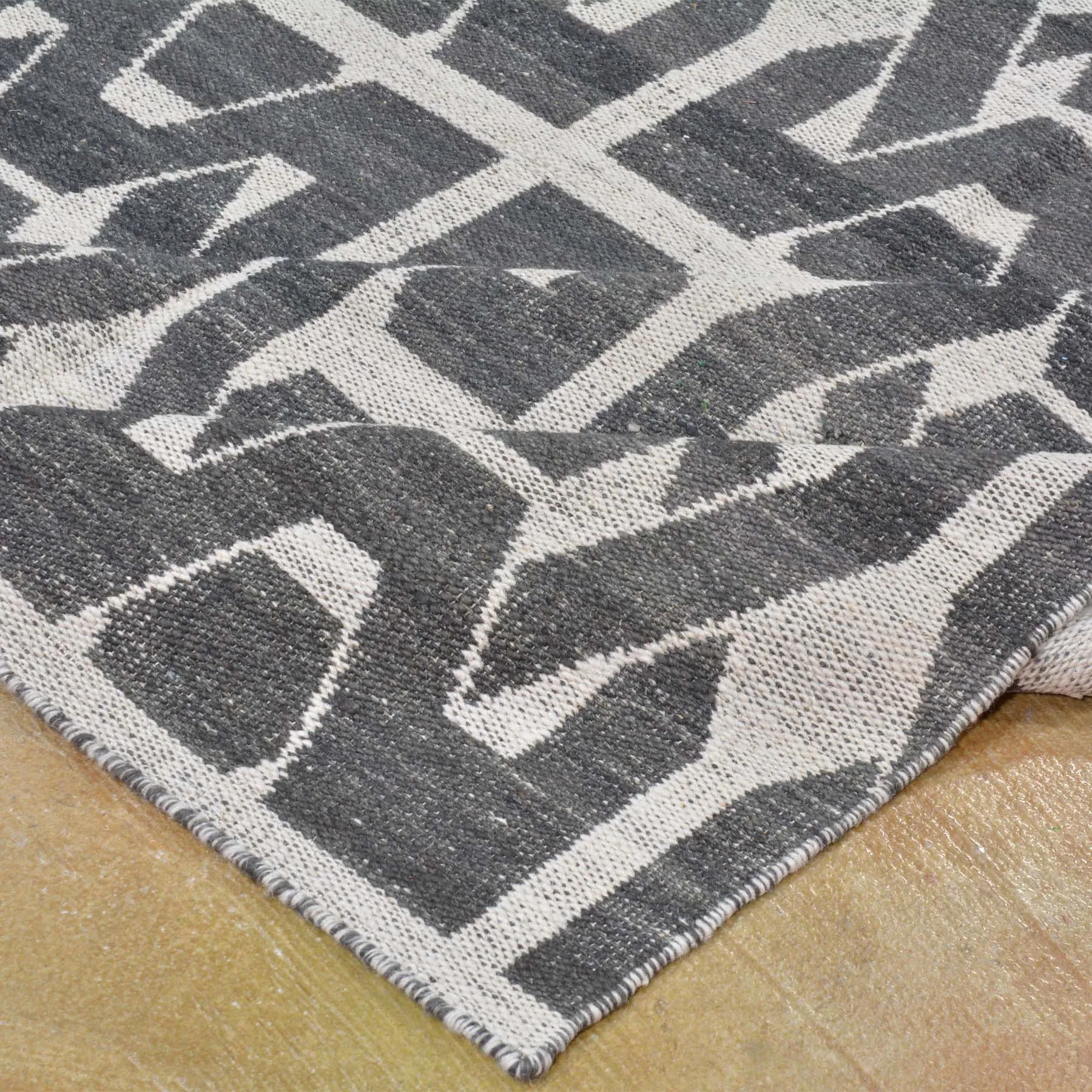 Hand-Woven Reversible Flatweave Modern Kilim Handmade Wool Rug (Size 5.1 X 7.3) Brral-3828