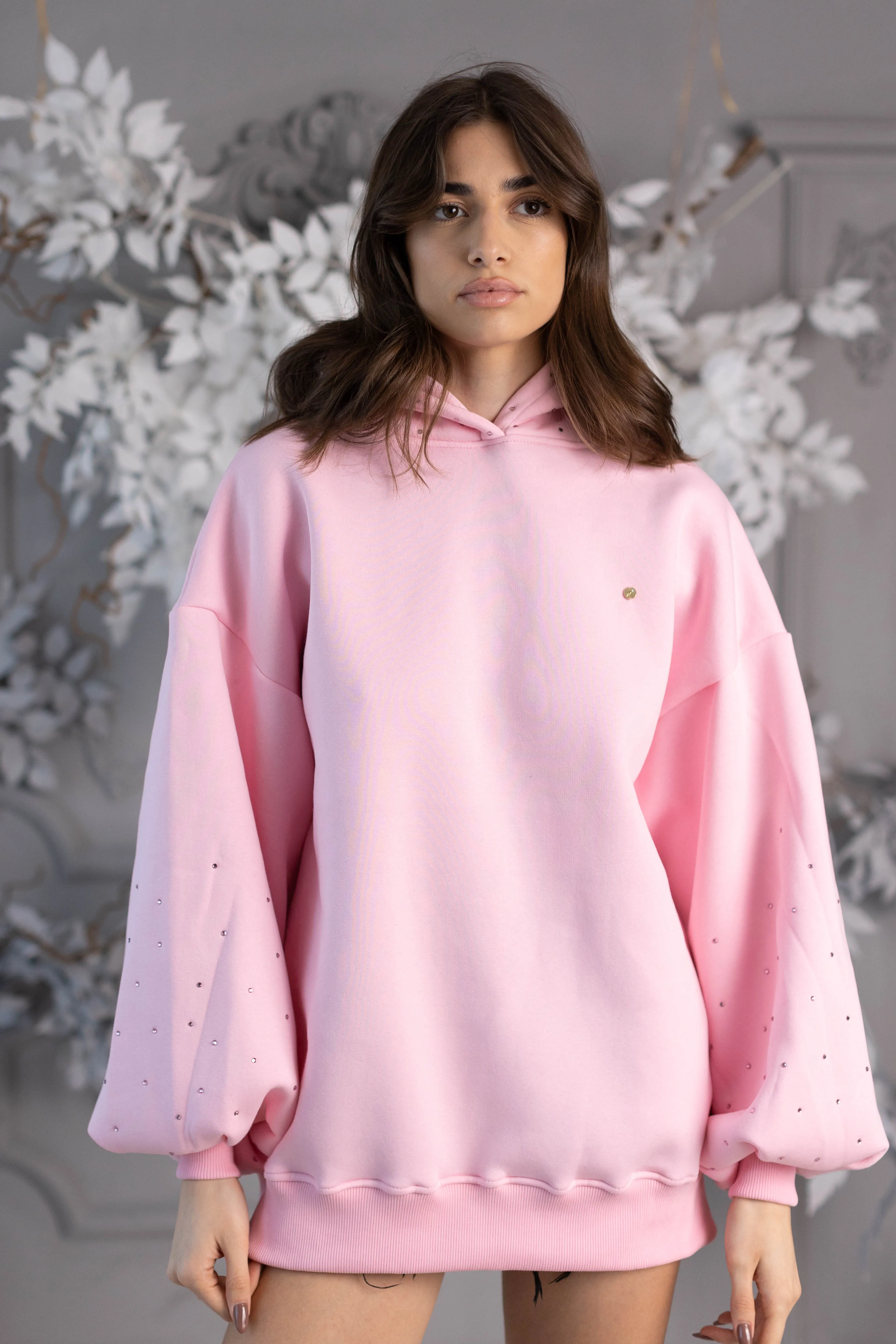 Hanorac "Blush" CRISTALE cu spatele gol și mâneci clopot BABY PINK