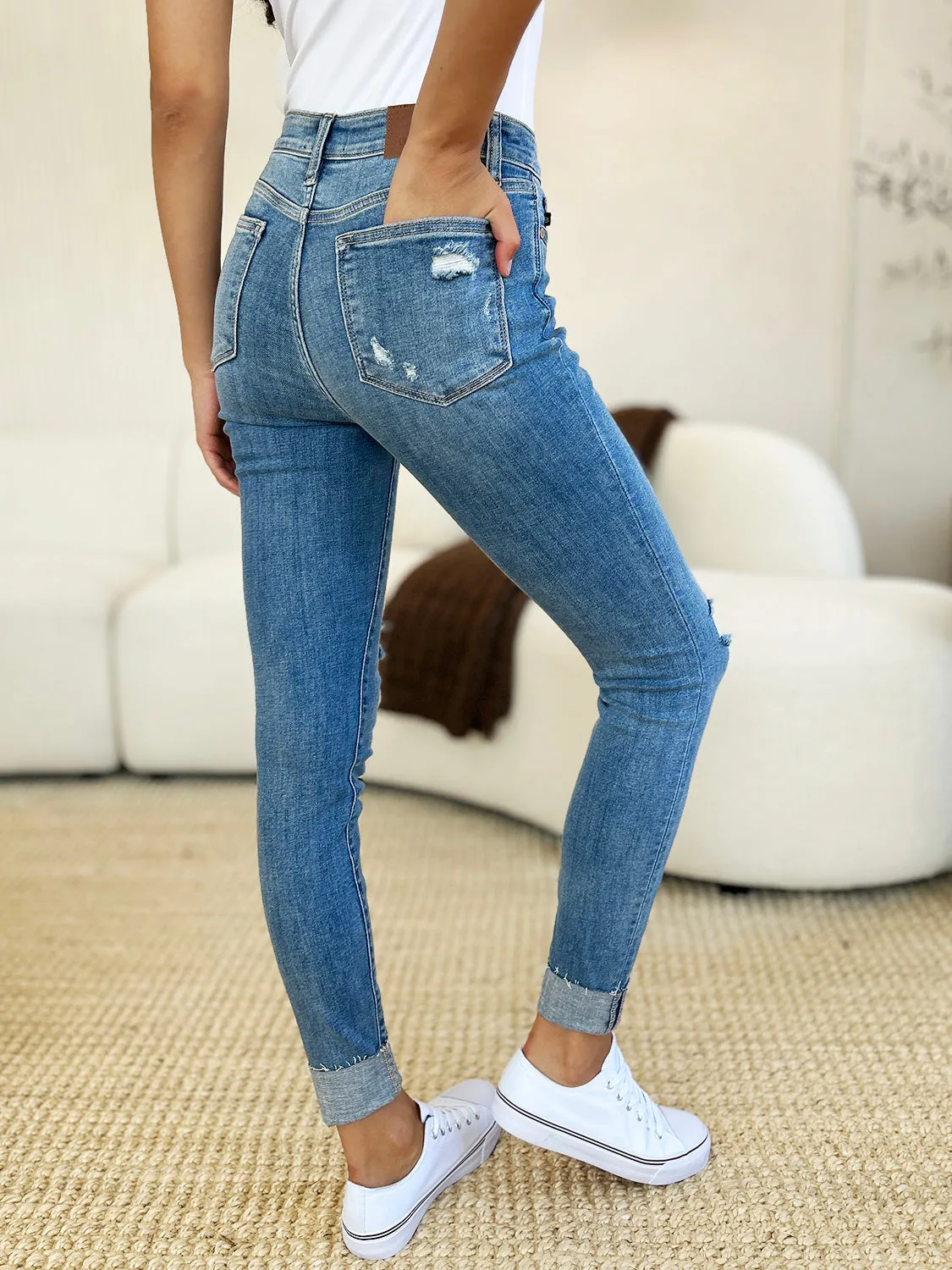 Judy Blue Mid Rise Skinny Jeans