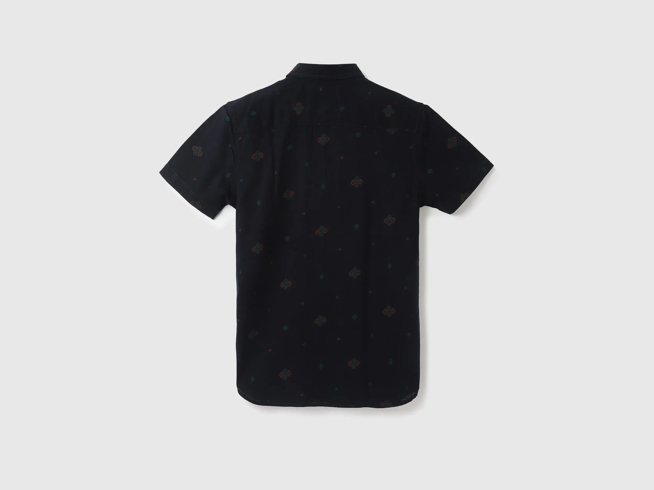 Men Printed Spread Collar Shirt