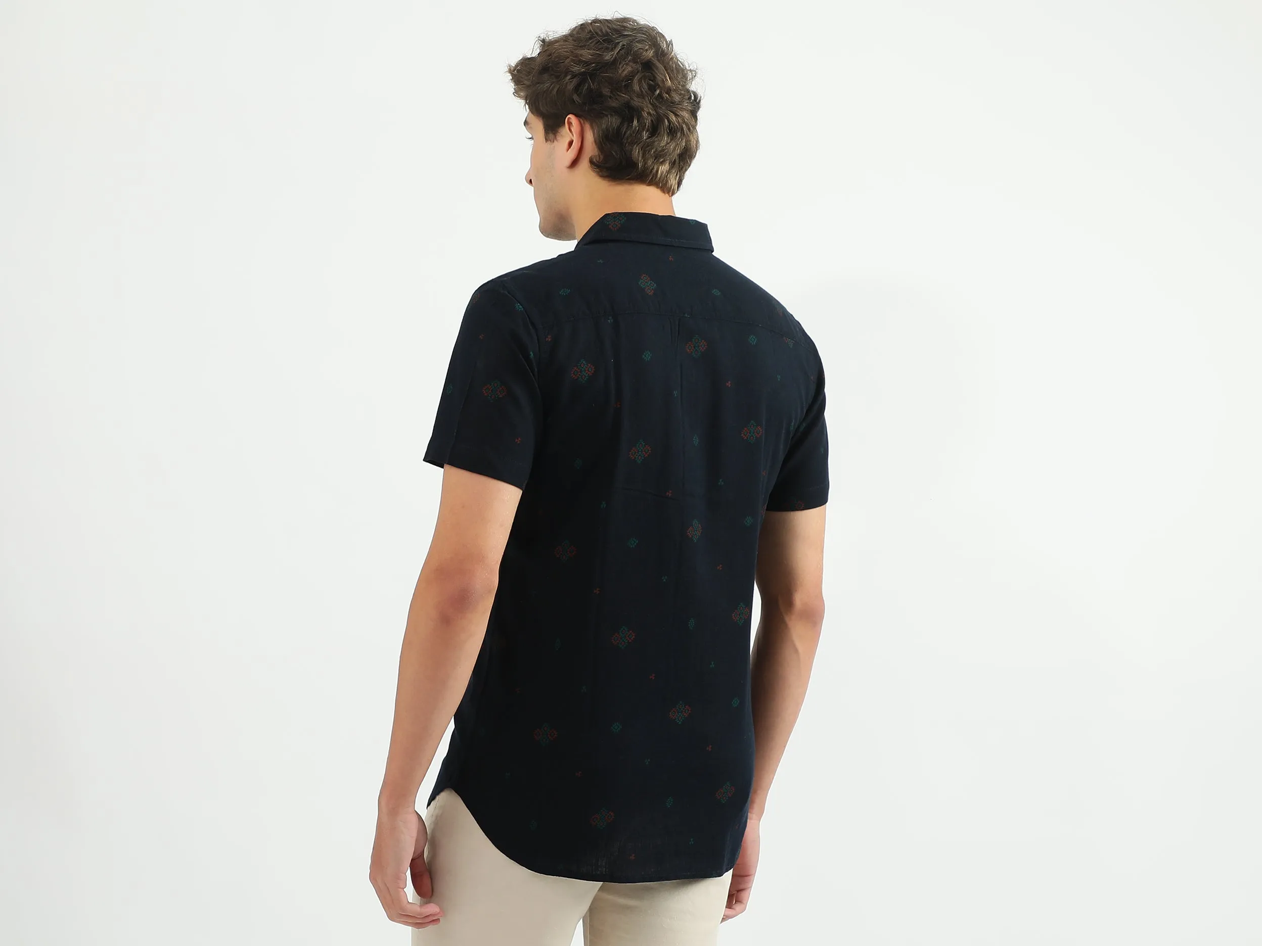 Men Printed Spread Collar Shirt