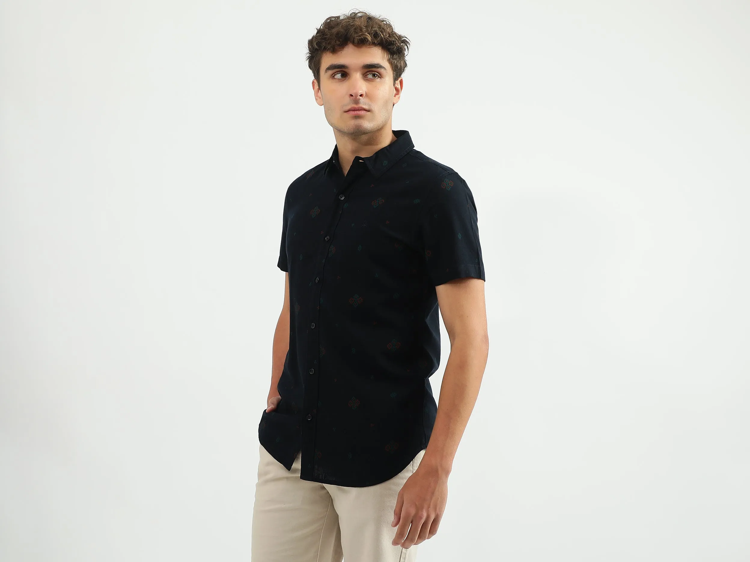 Men Printed Spread Collar Shirt