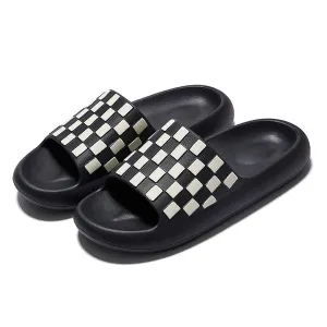 MIS131 - CHECKERED SLIPPERS -