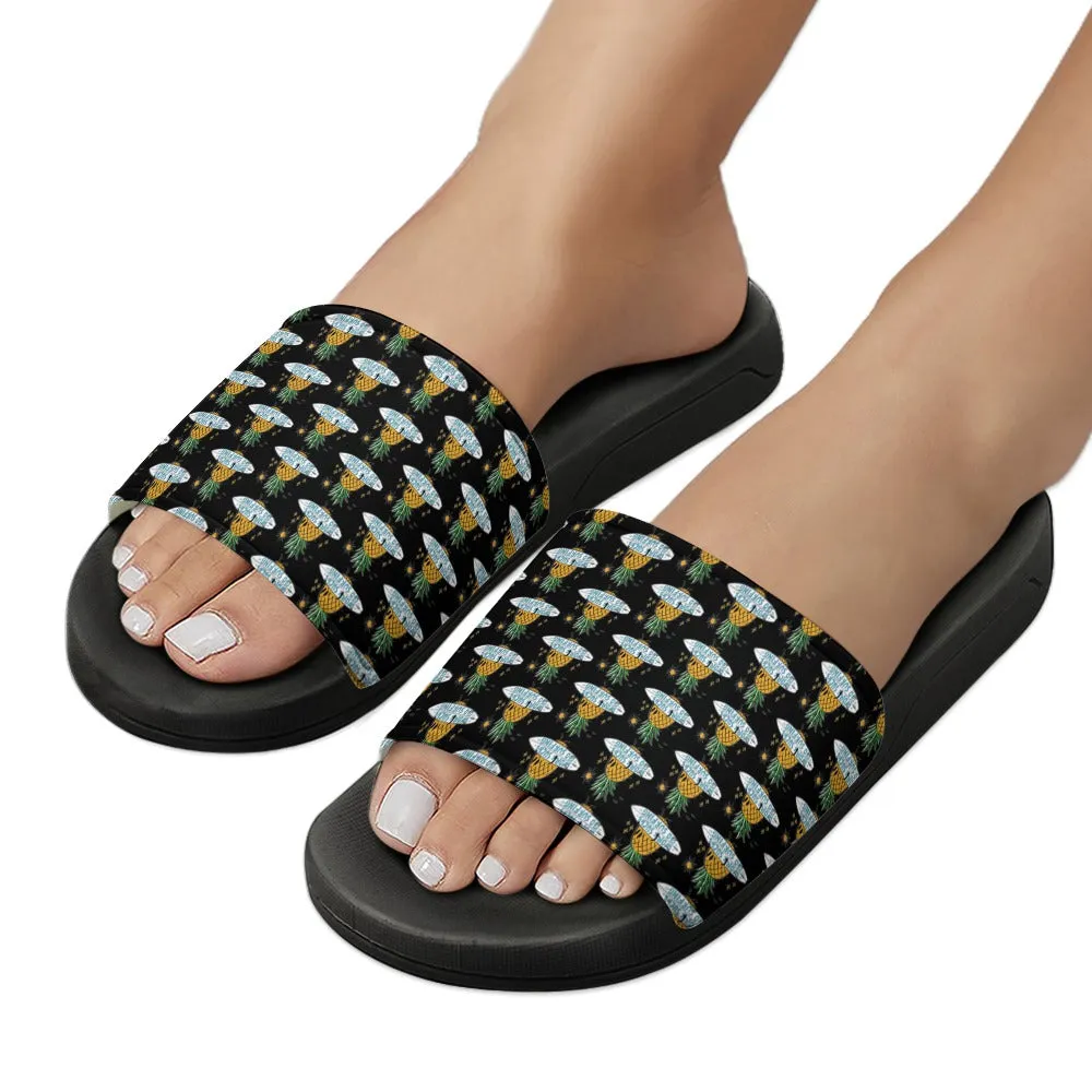 PVC home slippers (men's and women's)