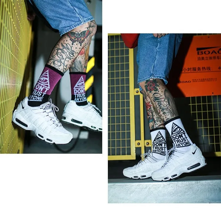 "DON'T TRUST ANYONE" Chaussettes Montantes Streetwear - URB1™