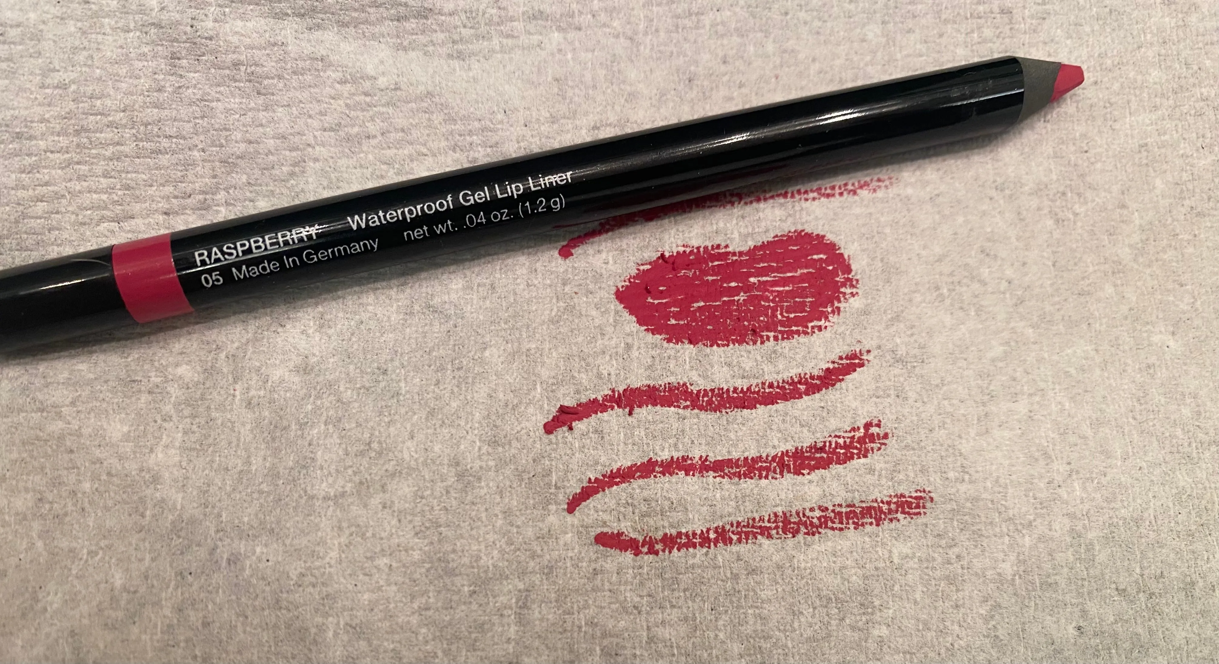 Raspberry Waterproof Gel Lip Liner