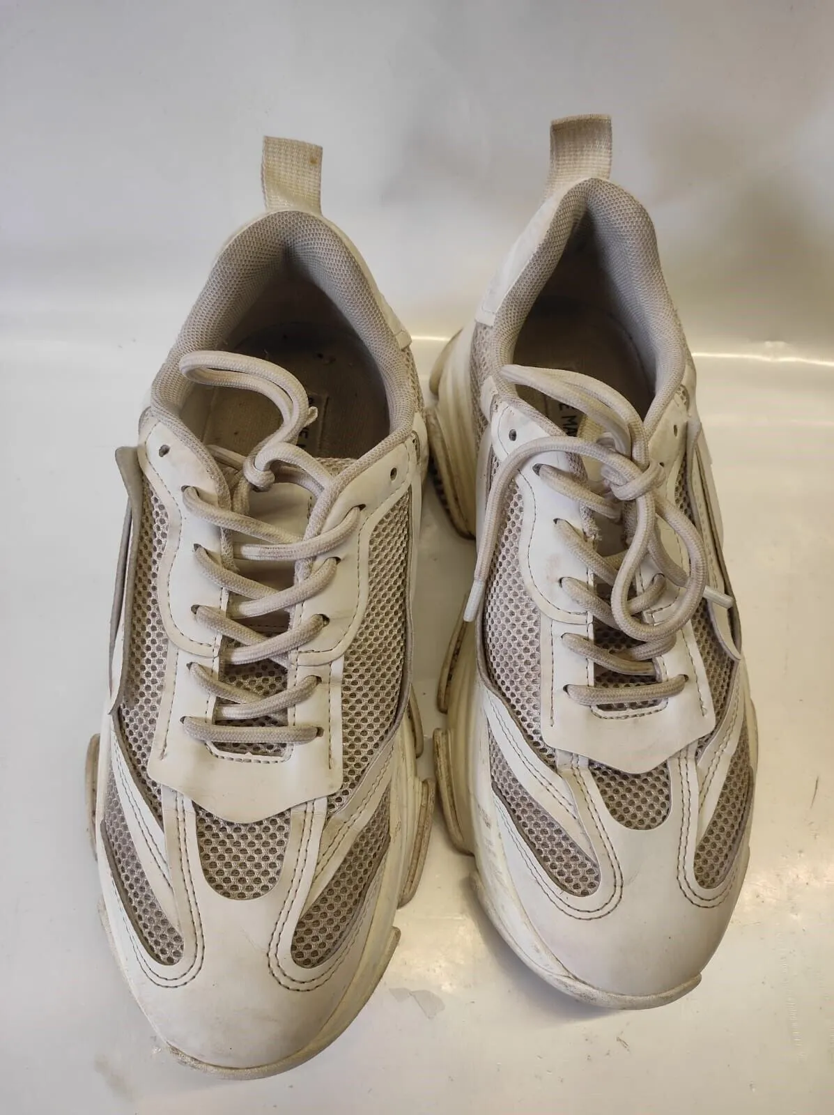 Steve Madden Possession Women's White Round Toe Lace Up Sneaker Shoes Size- 8.5M