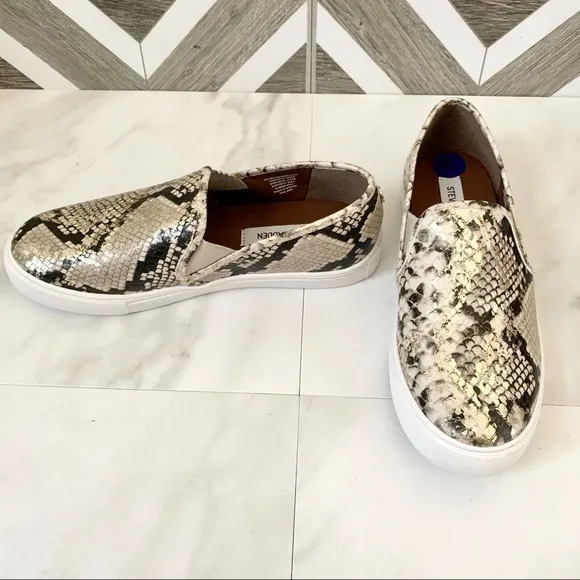 Steve Madden snake skin print sneakers size 8.5