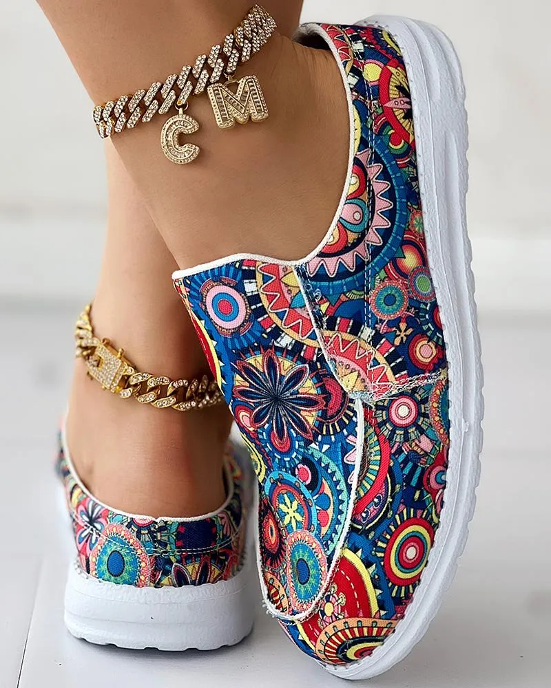 Tribal Floral Print Slip On Casual Loafers