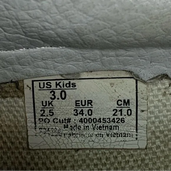 Vans Peanuts Slip On Sneakers Kids Size 3 Peanuts Characters Allover Print