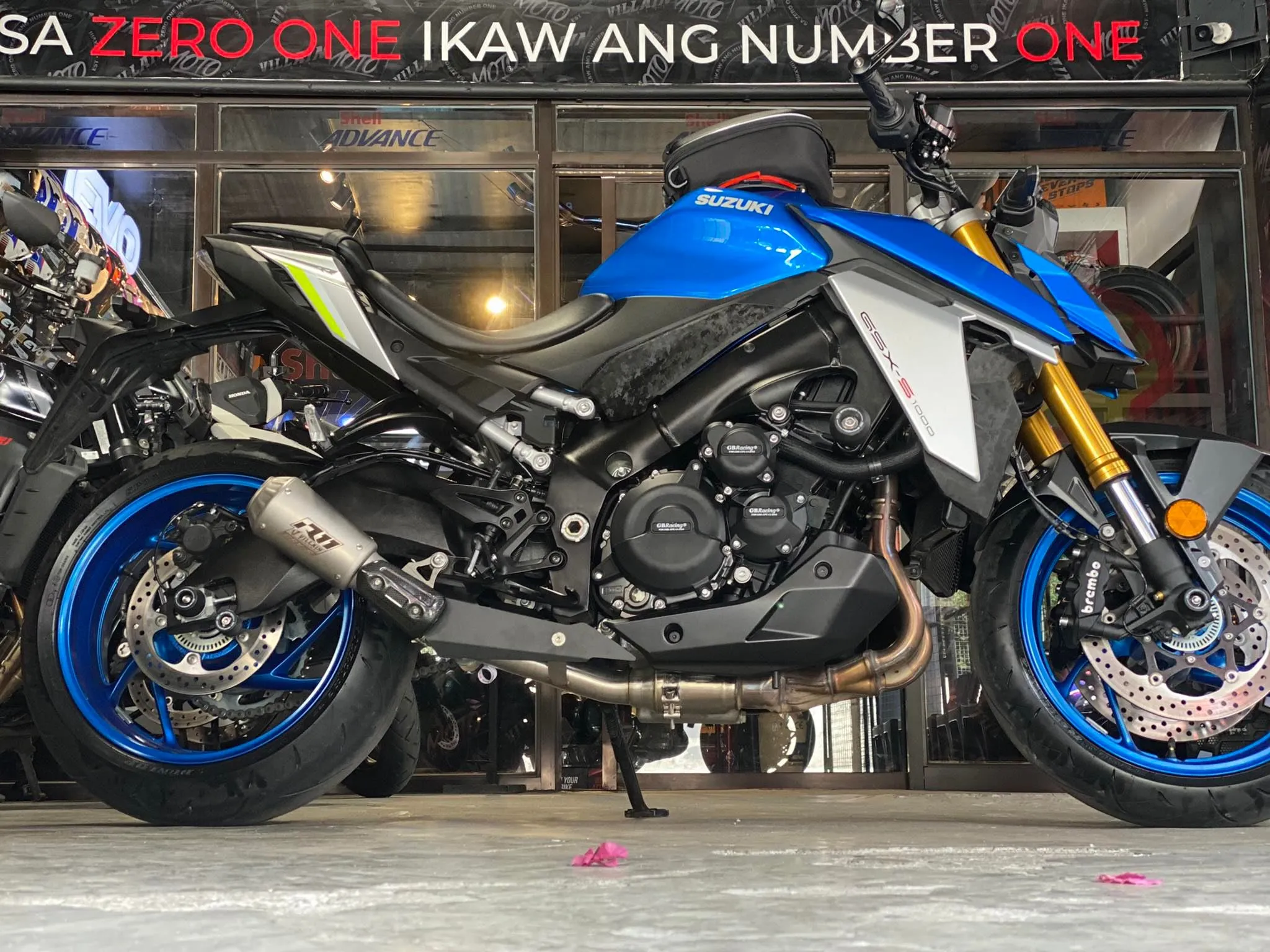 Villain R11 with Slip On Elbow for GSX-S 1000