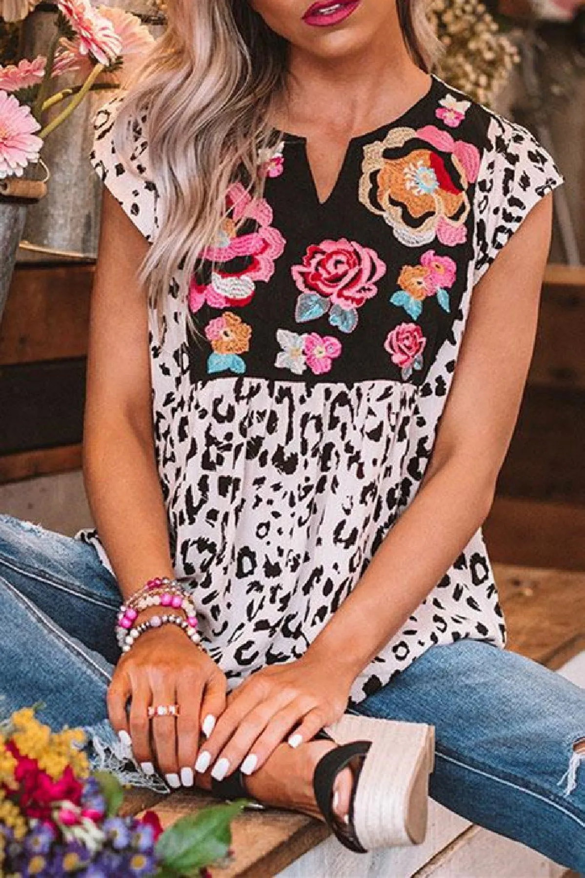 Wild Flower Embroidered Shift Top in Iced Latte